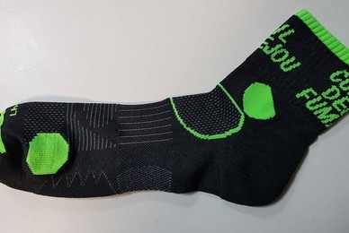 Chaussettes de sports tricotées à vos couleurs et avec logo à partir de 15 paires