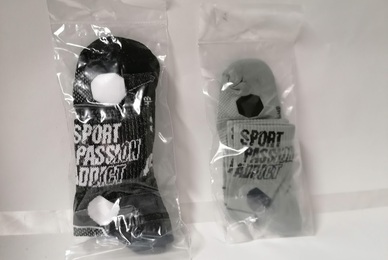 Chaussettes de sports tricotées à vos couleurs et avec logo à partir de 15 paires